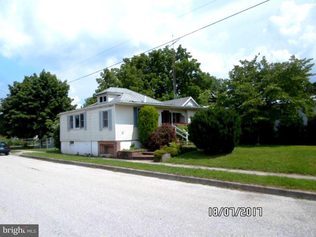 351 Manor Street Hanover, PA 17331 - Photo 2 of 12 Gallery Image 2