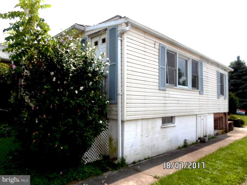 351 Manor Street Hanover, PA 17331 - Photo 3 of 12 Gallery Image 3