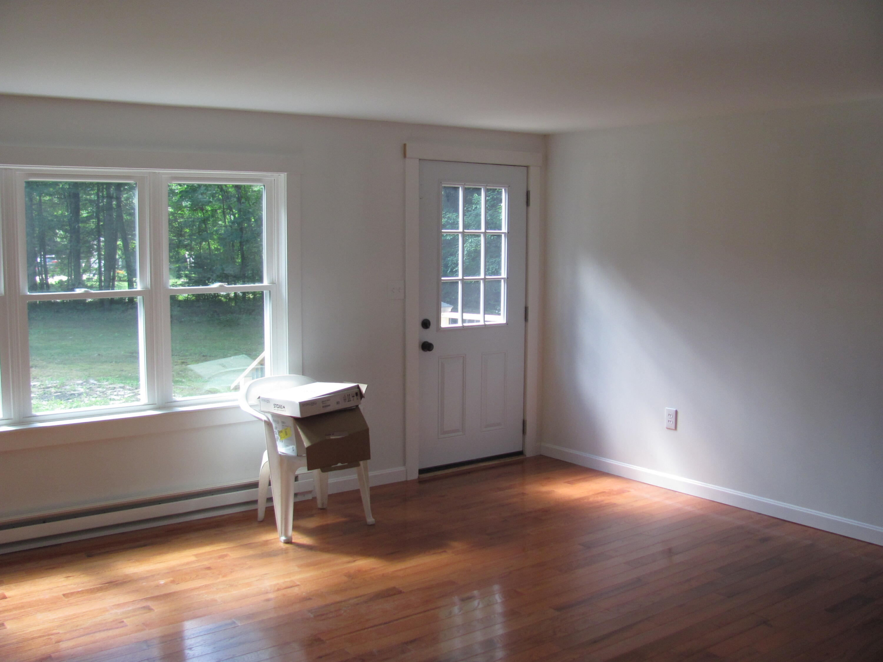 178 Number Six Road Oxford, ME 04270 - Photo 5 of 14 IMG_0933
