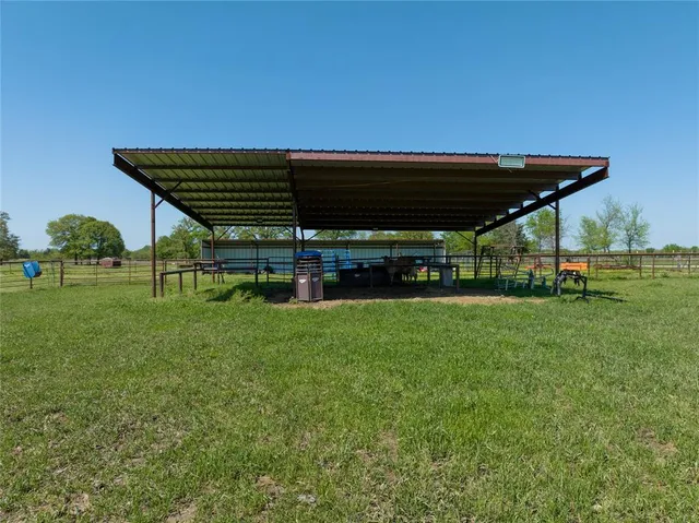 $1,300,000 | 633 County Road 44550, Paris, TX 75462