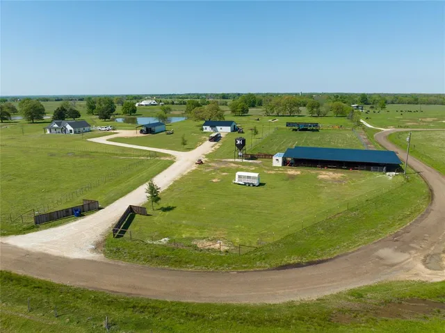 $1,300,000 | 633 County Road 44550, Paris, TX 75462