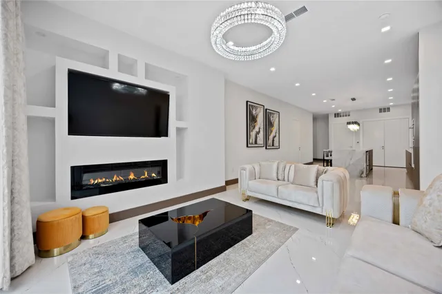 $8,000 | 1711 Allen Parkway, Unit 1907, Houston, TX 77019