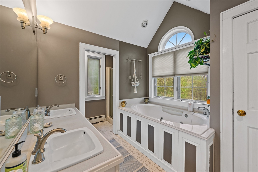 16 Elliott Road Sterling, MA 01564 - Photo 33 of 38