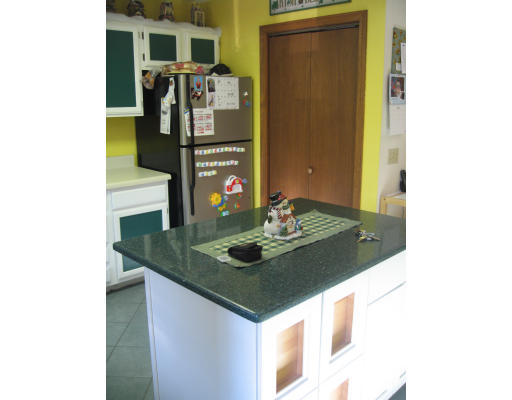 15 May Brook Road, Unit 15 Holland, MA 01521 - Photo 8 of 17