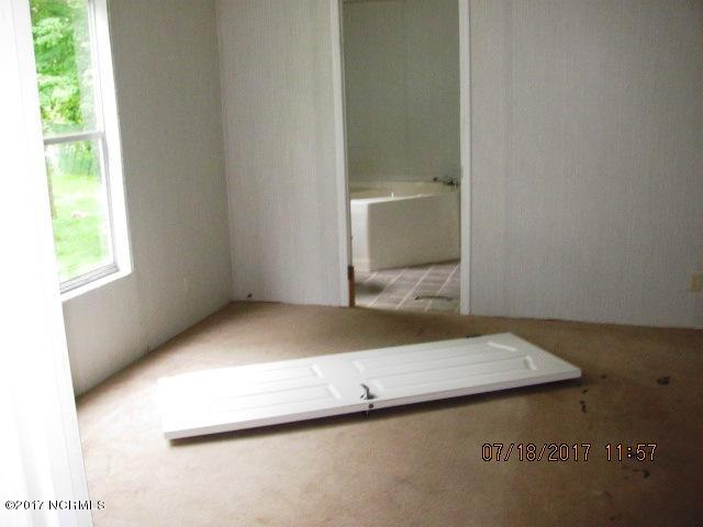 109-1 West Bostic Road Richlands, NC 28574 - Photo 3 of 10 109-1 Bostic Master Bedroom