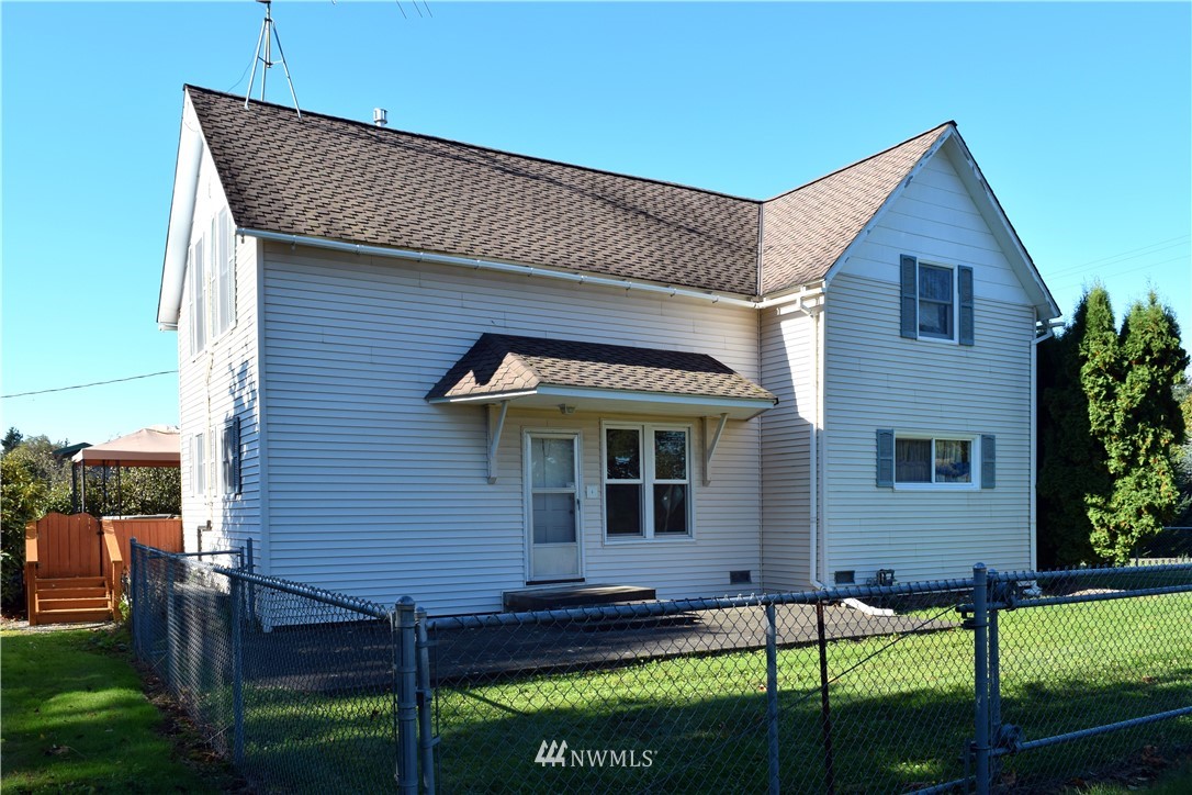 1095 Van Dyk Road Lynden, WA 98264 - Photo 4 of 37