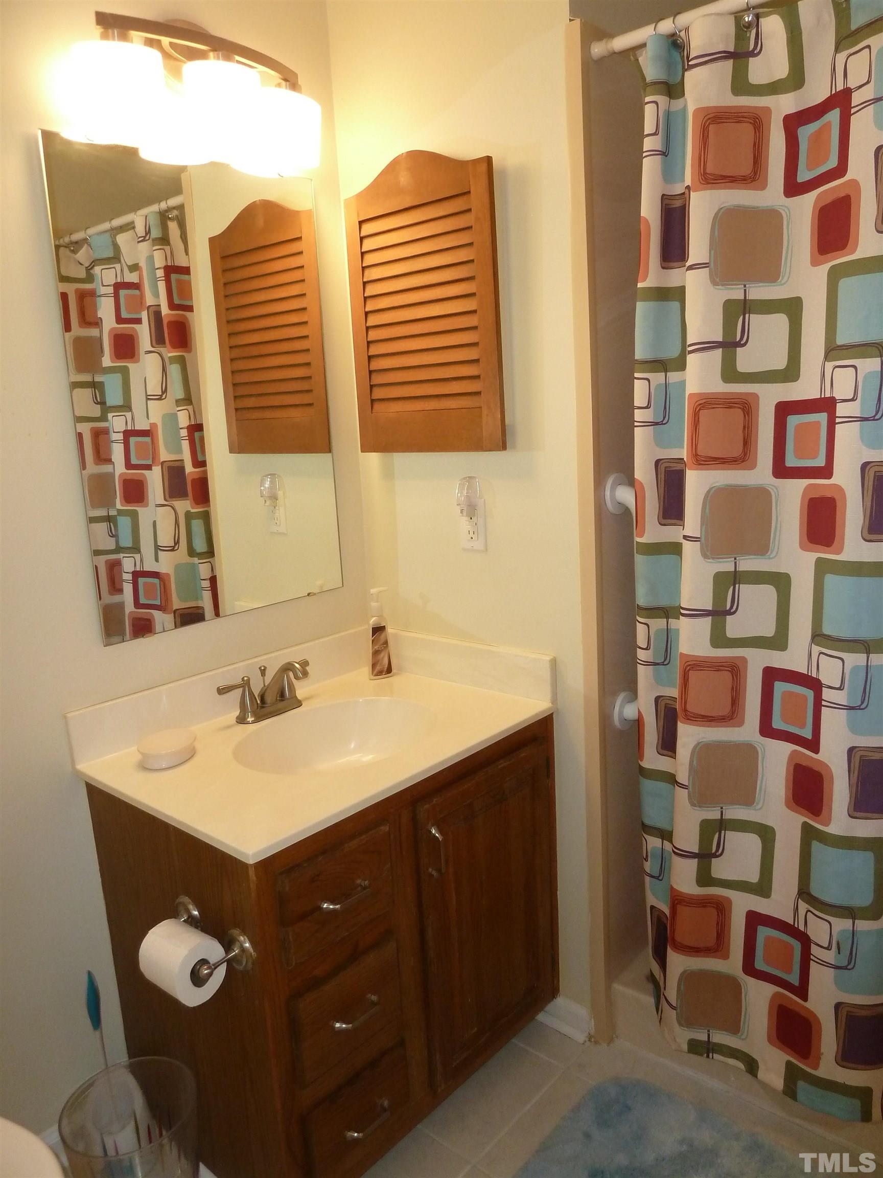 2610 Cottage Circle Raleigh, NC 27613 - Photo 14 of 16