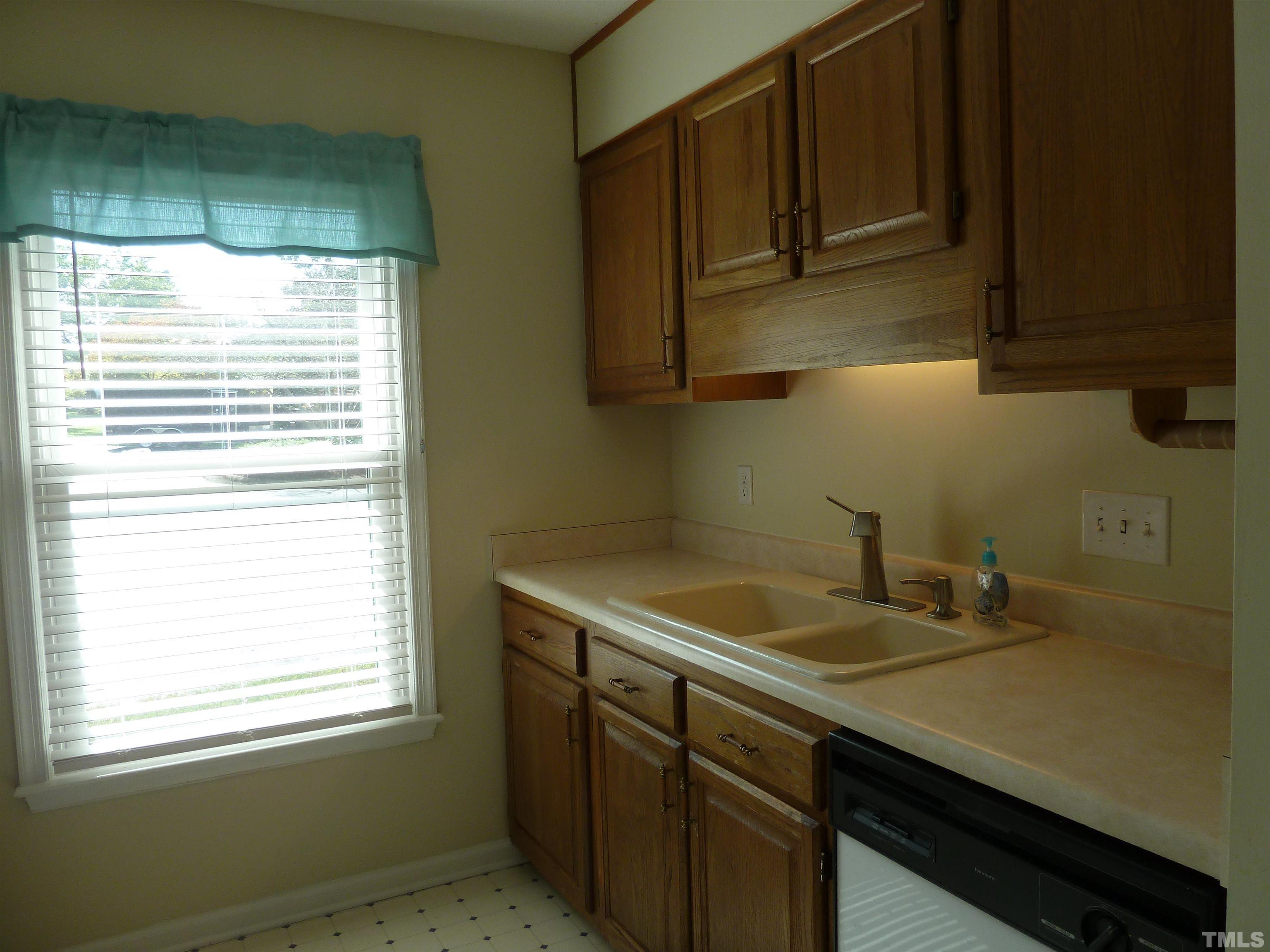 2610 Cottage Circle Raleigh, NC 27613 - Photo 8 of 16