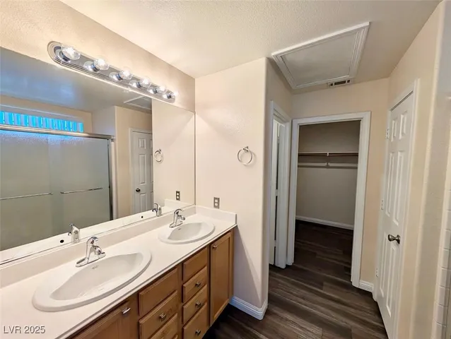 $2,350 | 1232 Swanbrooke Drive, Las Vegas, NV 89144