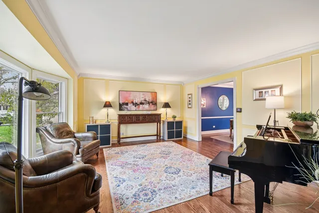 $750,000 | 1006 Bankfield Court, Naperville, IL 60540