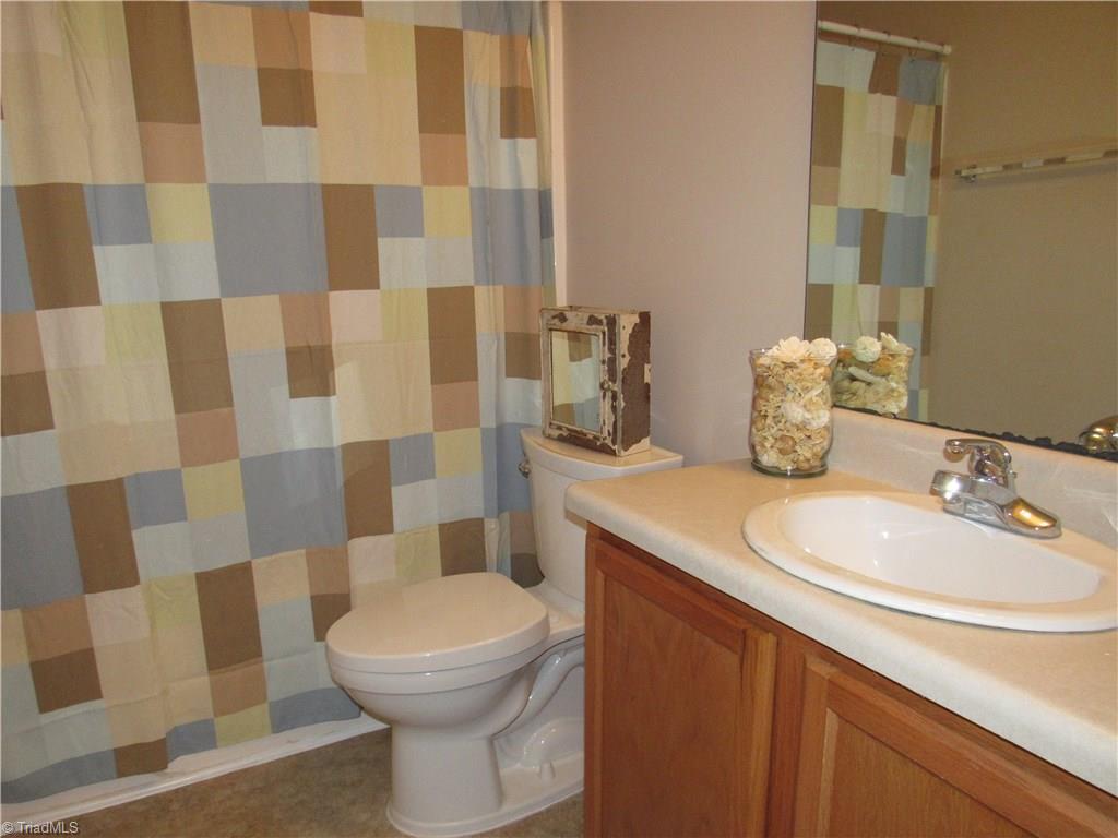 2850 WaterStone Loop High Point, NC 27265 - Photo 15 of 19