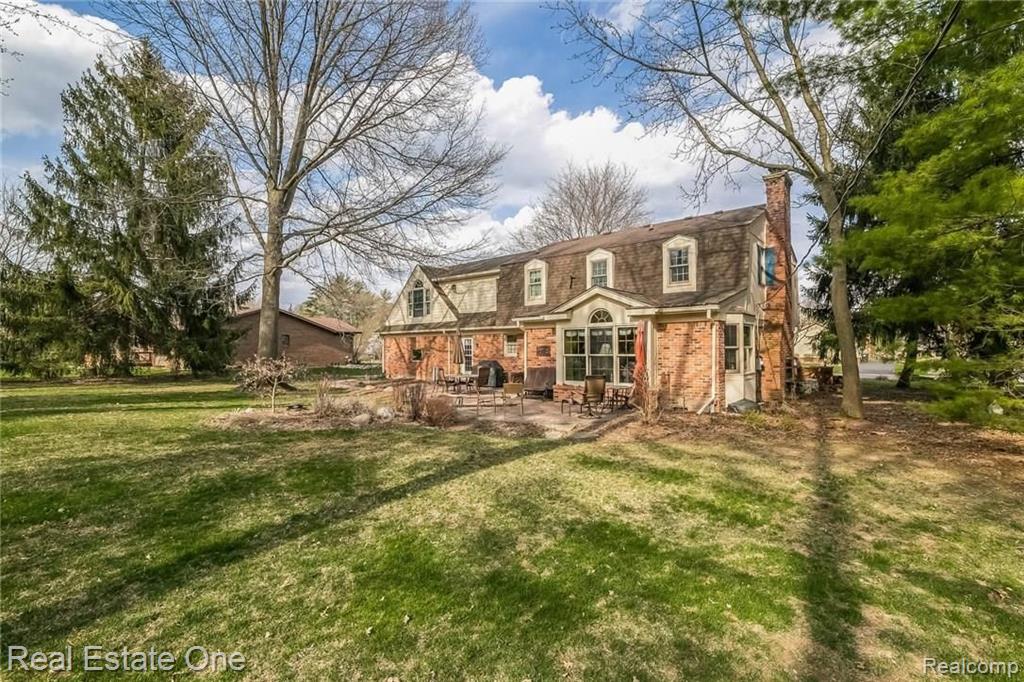 764 Leinster Road Rochester Hills, MI 48309 - Photo 40 of 46