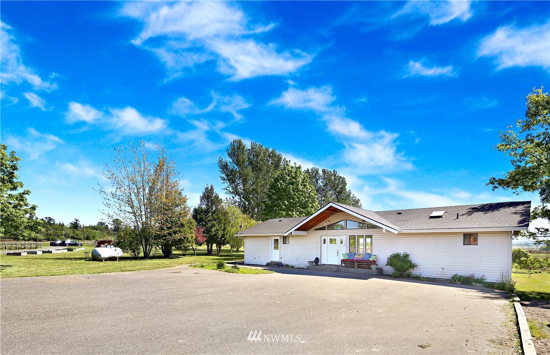 5044 Elder Road Ferndale, WA 98248 - Photo 4 of 25