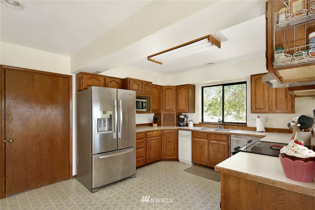 5044 Elder Road Ferndale, WA 98248 - Photo 9 of 25