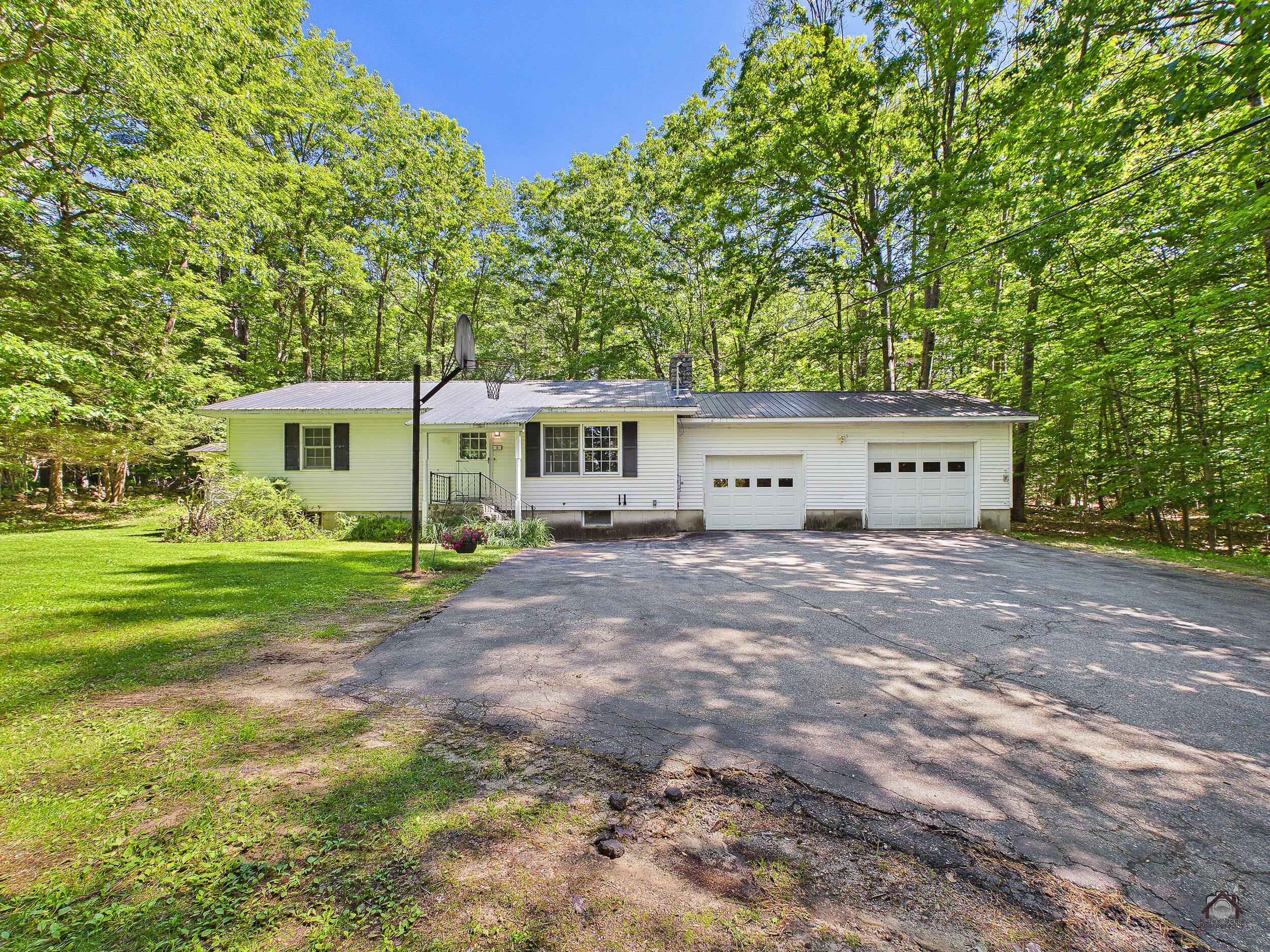 18 Eddie Kahkonen Road Norway, ME 04268 - Photo 1 of 43 138-7X9ERPR-LP-102