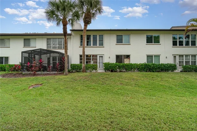 $270,000 | 3574 Antarctic Circle, Unit 2107, Naples, FL 34112