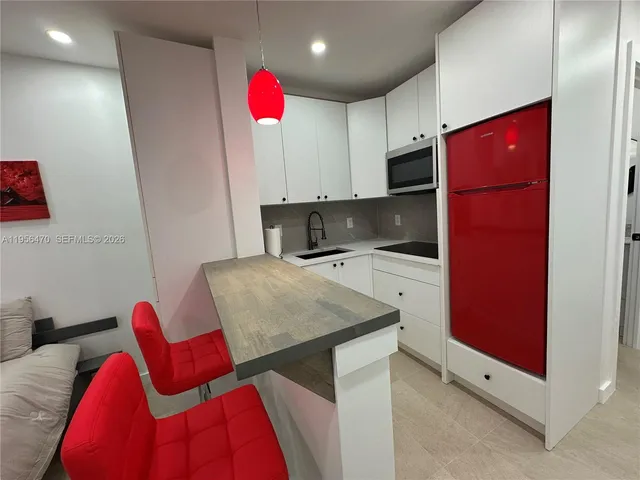 $1,300 | 18481 Southwest 208th Street, Unit 18481, Miami, FL 33187