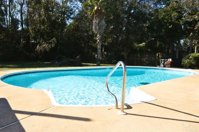 $199,900 | 349 Western Pines Road, Cantonment, FL 32533