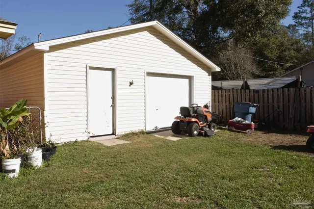 $199,900 | 349 Western Pines Road, Cantonment, FL 32533