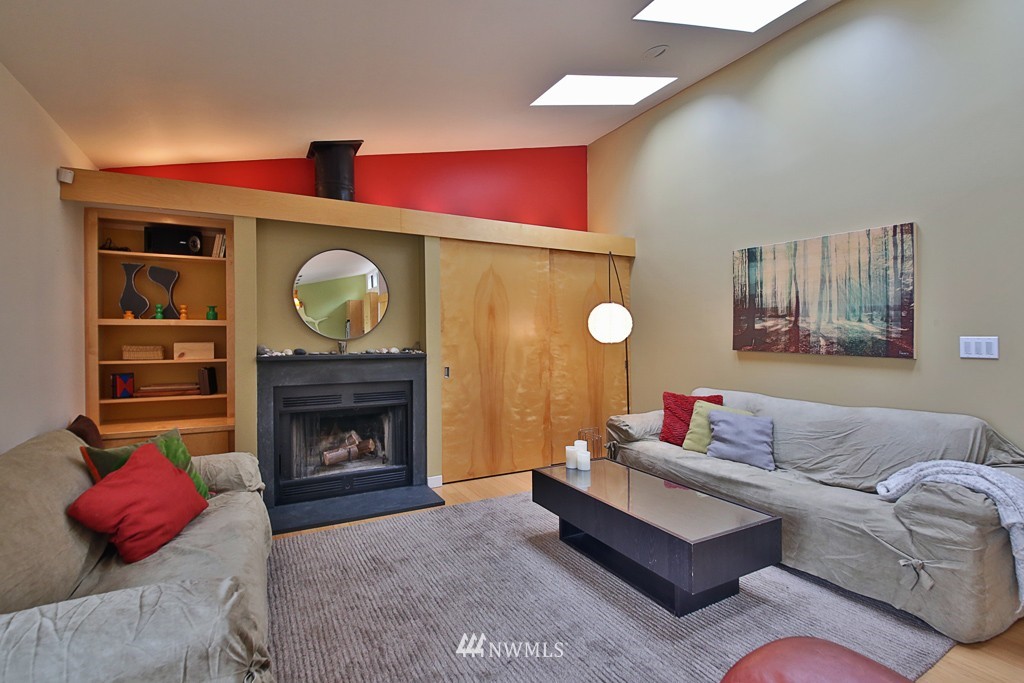 4535 Cedar Point Road Clinton, WA 98236 - Photo 13 of 24 Gallery Image 13