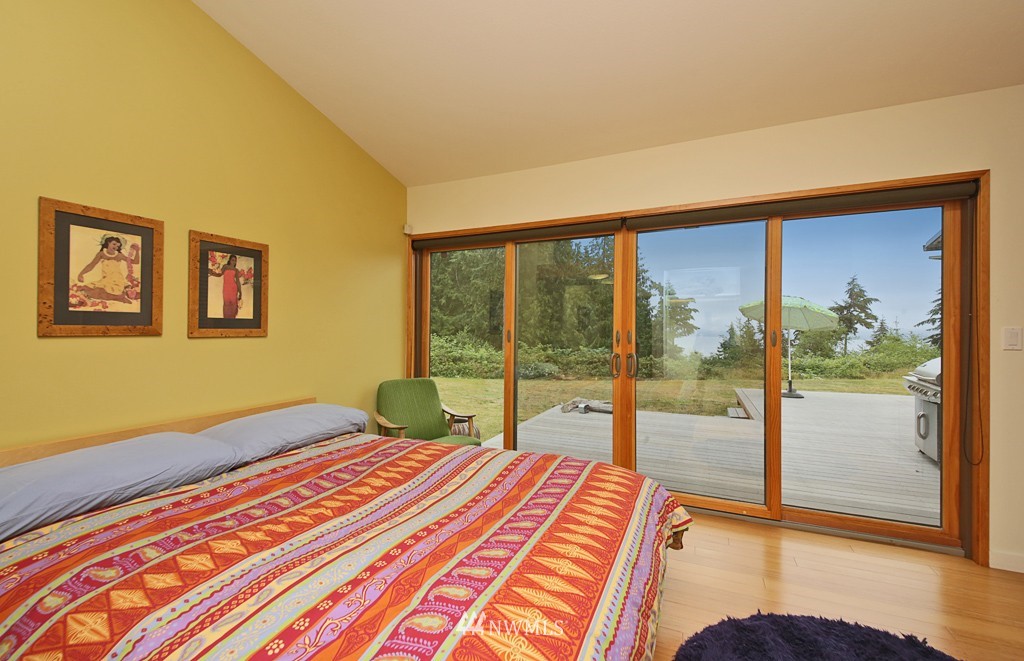 4535 Cedar Point Road Clinton, WA 98236 - Photo 18 of 24 Gallery Image 18