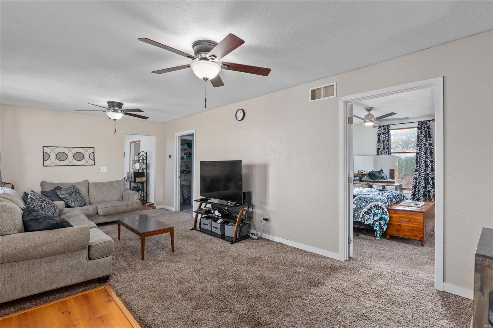 2232 Staunton Road Gillespie, IL 62033 - Photo 11 of 25