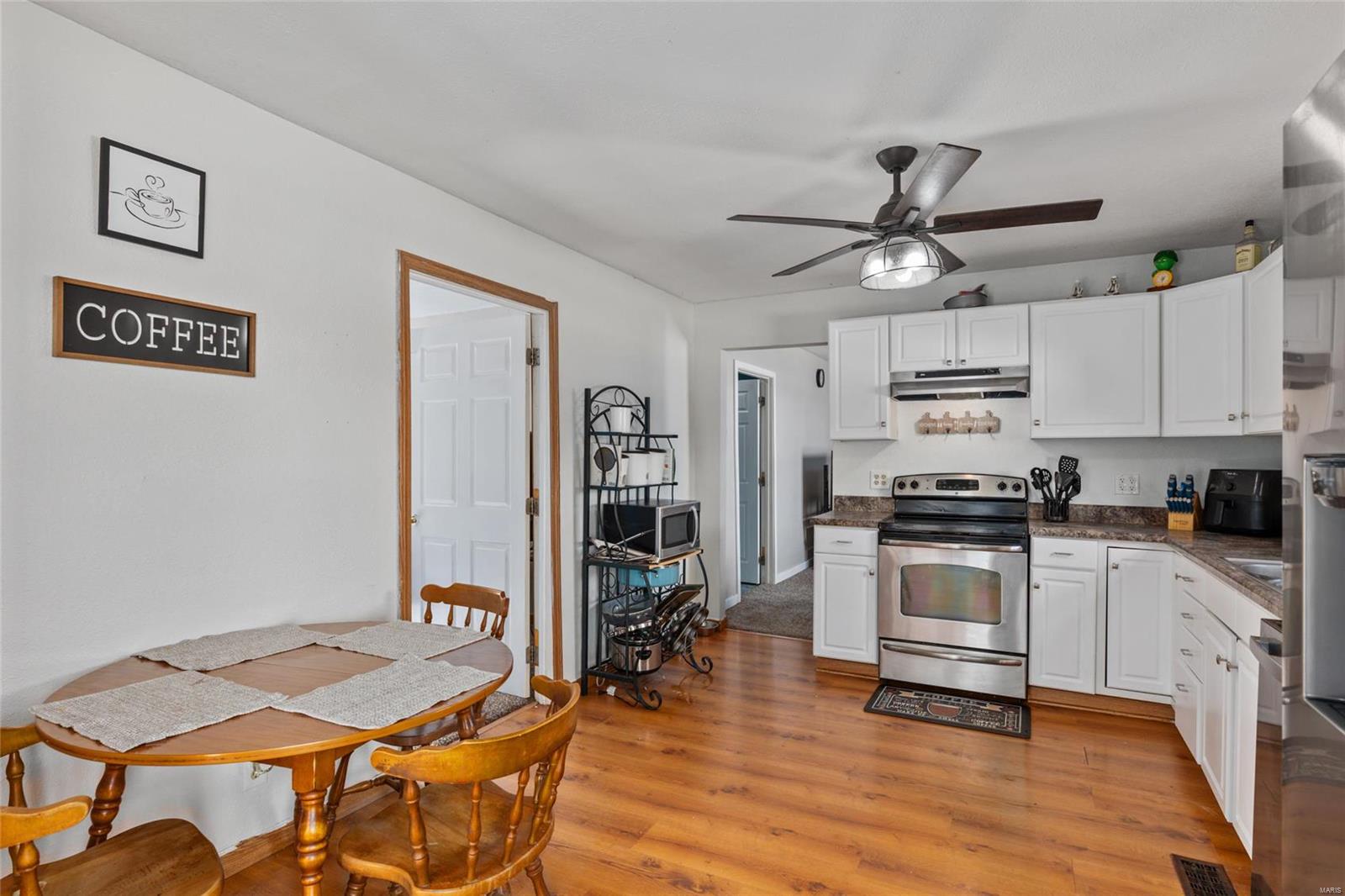 2232 Staunton Road Gillespie, IL 62033 - Photo 14 of 25