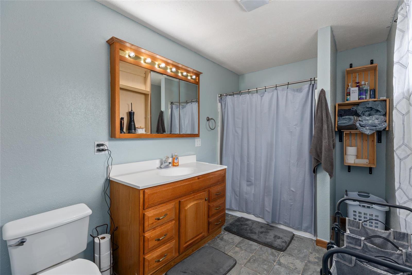 2232 Staunton Road Gillespie, IL 62033 - Photo 20 of 25