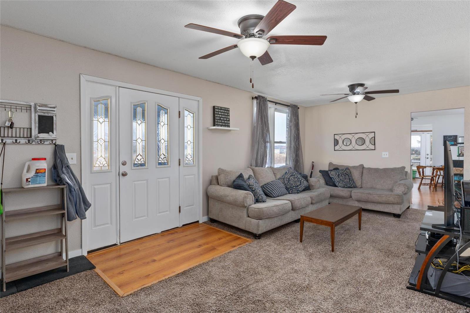 2232 Staunton Road Gillespie, IL 62033 - Photo 9 of 25
