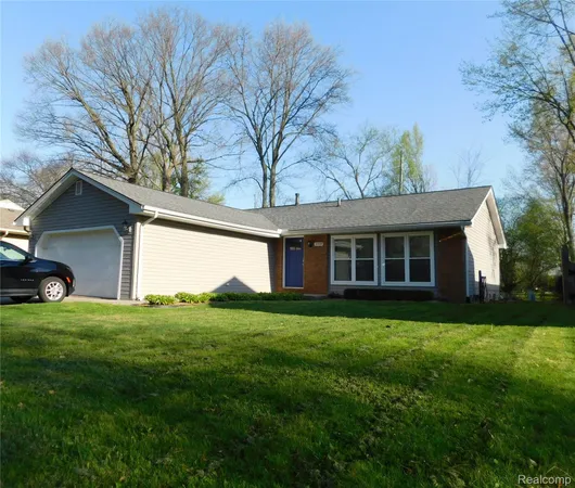 $3,000 | 2759 Winter Drive, Troy, MI 48083