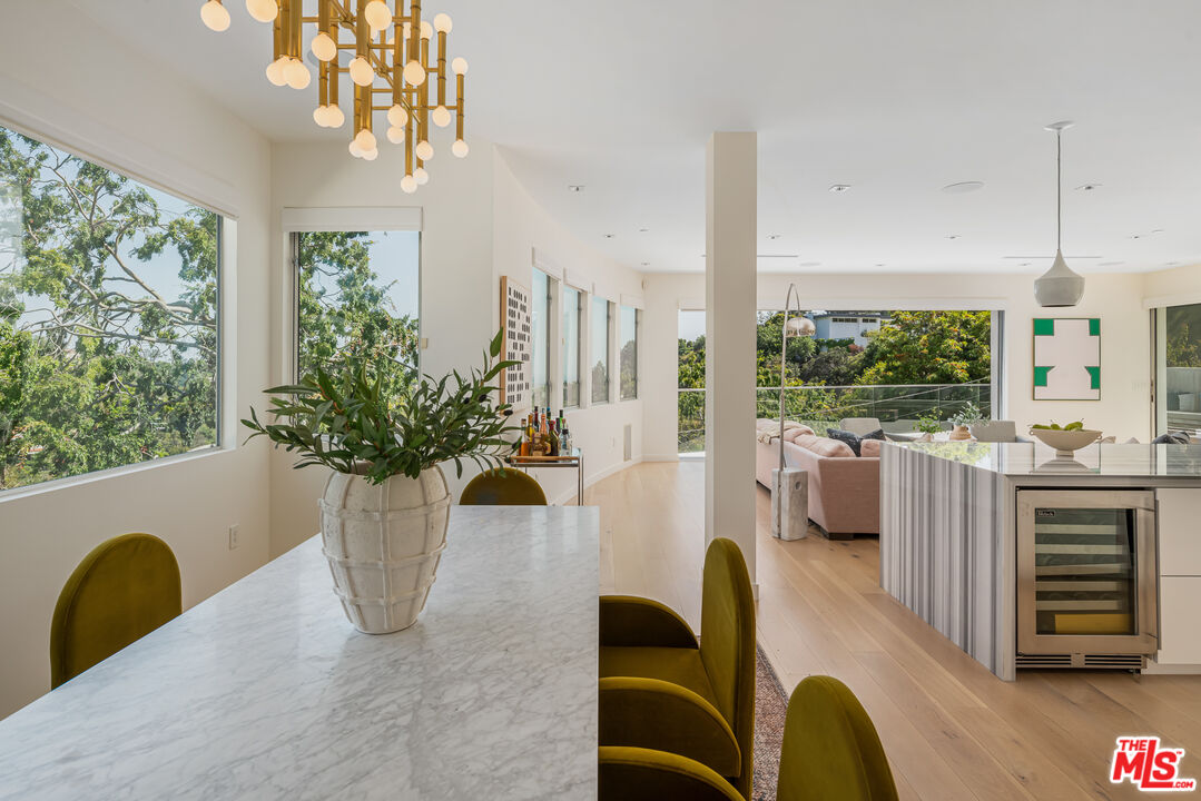 9697 Heather Road Beverly Hills, CA 90210 - Photo 6 of 19 Gallery Image 6
