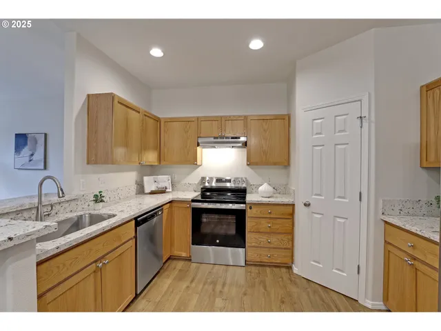 $379,900 | 2453 Northwest Rogue Valley Terrace, Beaverton, OR 97006