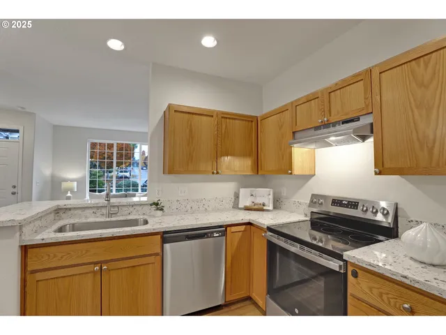 $379,900 | 2453 Northwest Rogue Valley Terrace, Beaverton, OR 97006