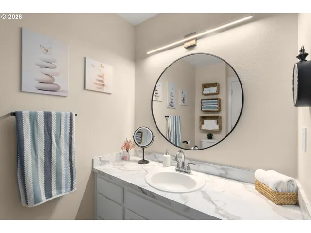 $450,000 | 13193 Southwest Raptor Place, Tigard, OR 97223