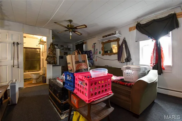 $99,999 | 404 School Street, Wilsonville, IL 62093