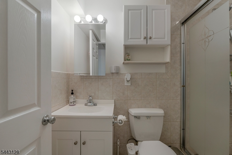 262 Marcia Way Bridgewater, NJ 08807 - Photo 30 of 40