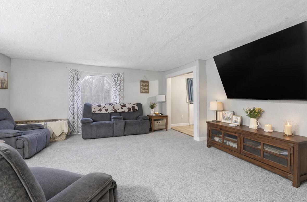 2901 New York Street Lake Station, IN 46405 - Photo 2 of 12 1179x774