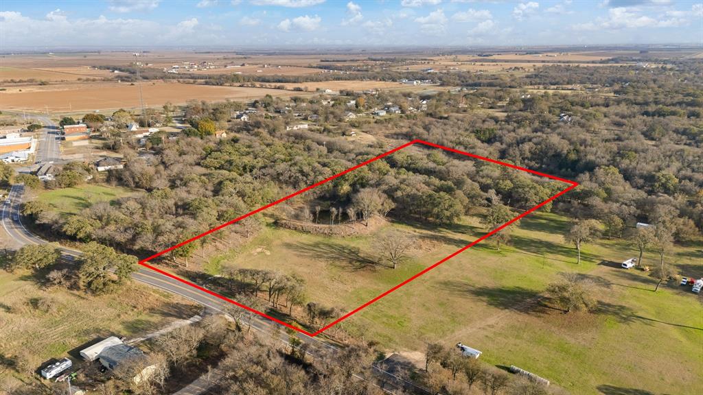 223 West Gaithings Covington, TX 76636 - Photo 4 of 22 a view of a city