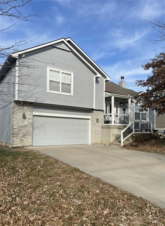 15614 Pebble Terrace Basehor, KS 66007 - Photo 2 of 2