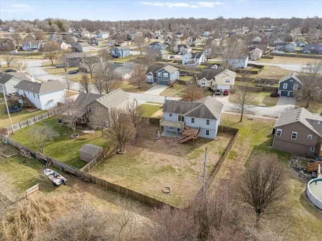 $370,000 | 15614 Pebble Terrace, Basehor, KS 66007