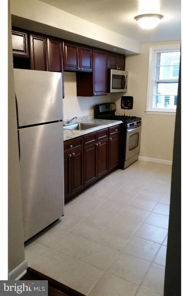 7110 Clinton Road Upper Darby, PA 19082 - Photo 4 of 10