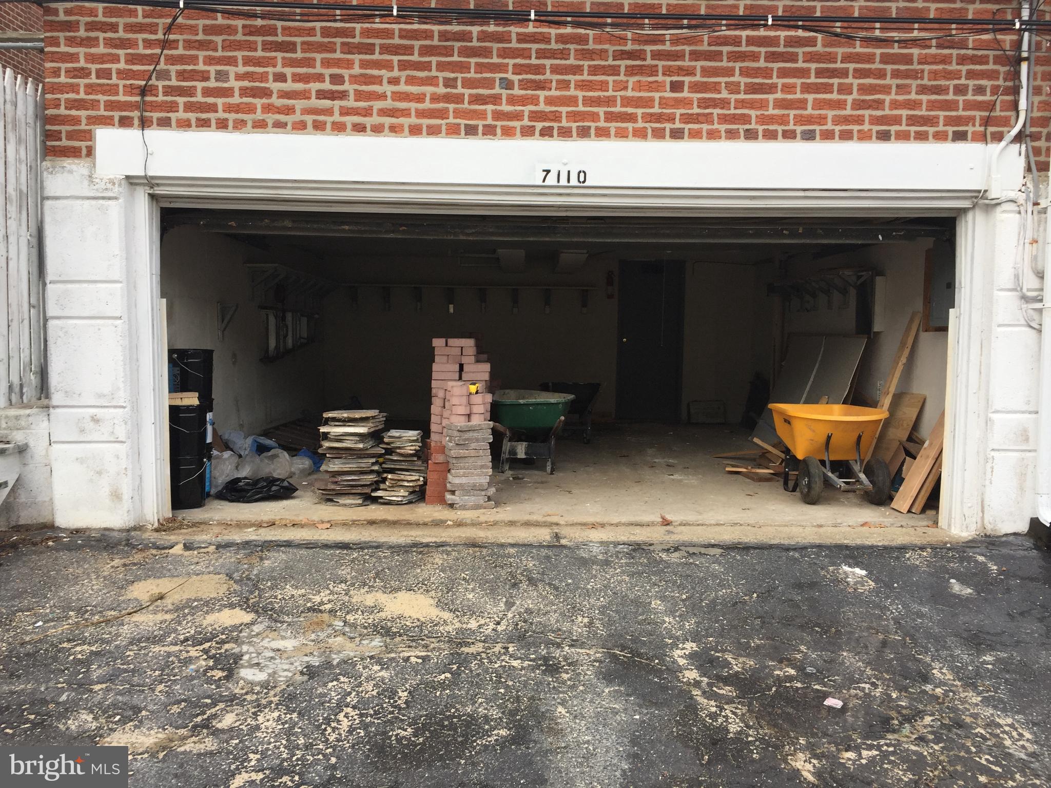 7110 Clinton Road Upper Darby, PA 19082 - Photo 8 of 10