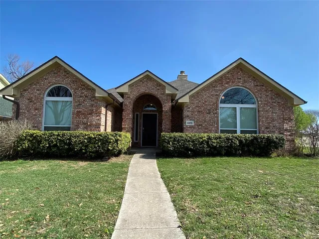$2,300 | 9970 Randel Road, Frisco, TX 75033
