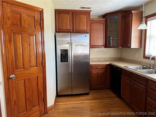 $1,900 | 1935 Sunshine Court, Hope Mills, NC 28348