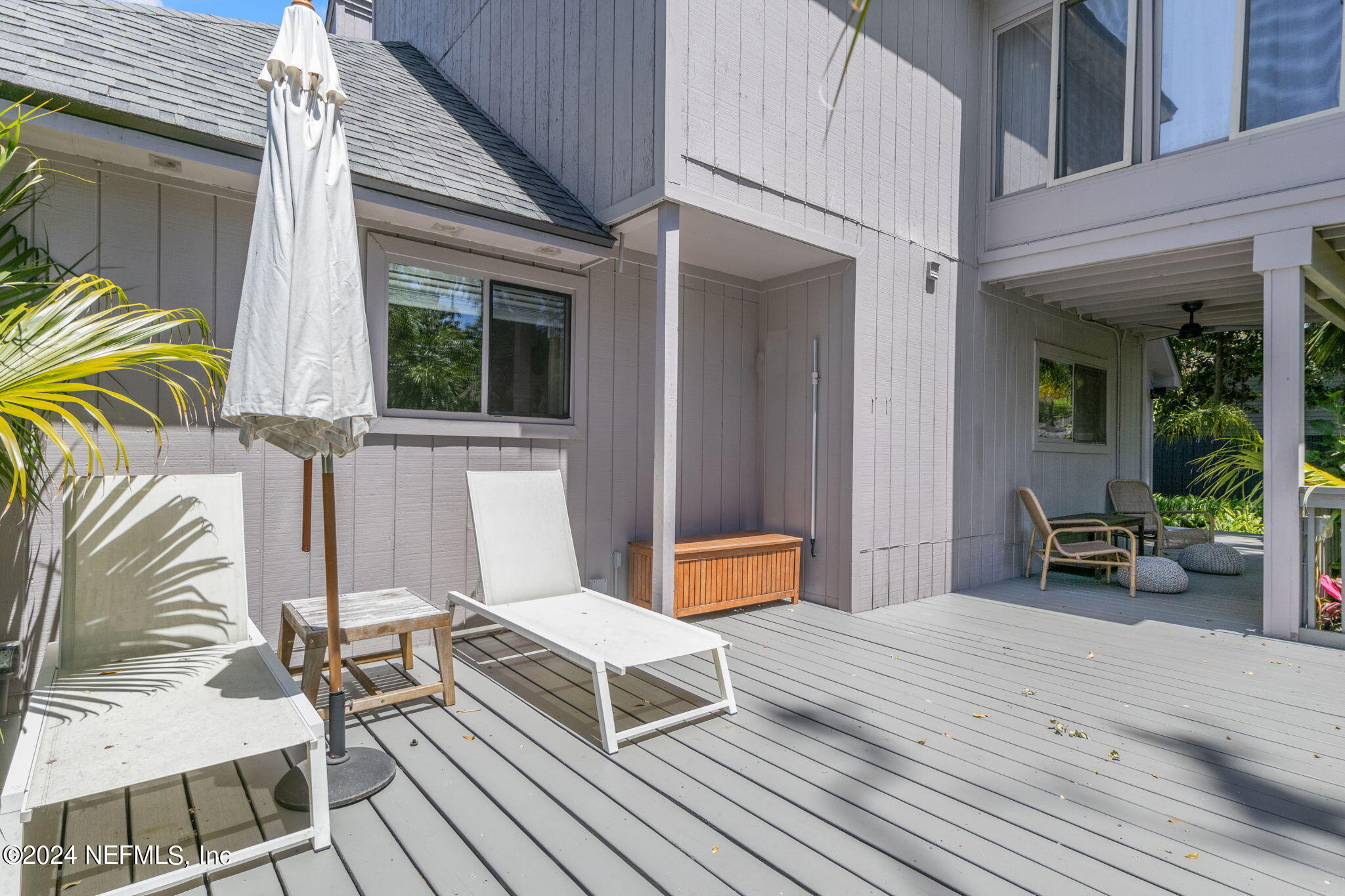 1350 Pinewood Road Jacksonville Beach, FL 32250 - Photo 37 of 55 a outdoor space with furniture