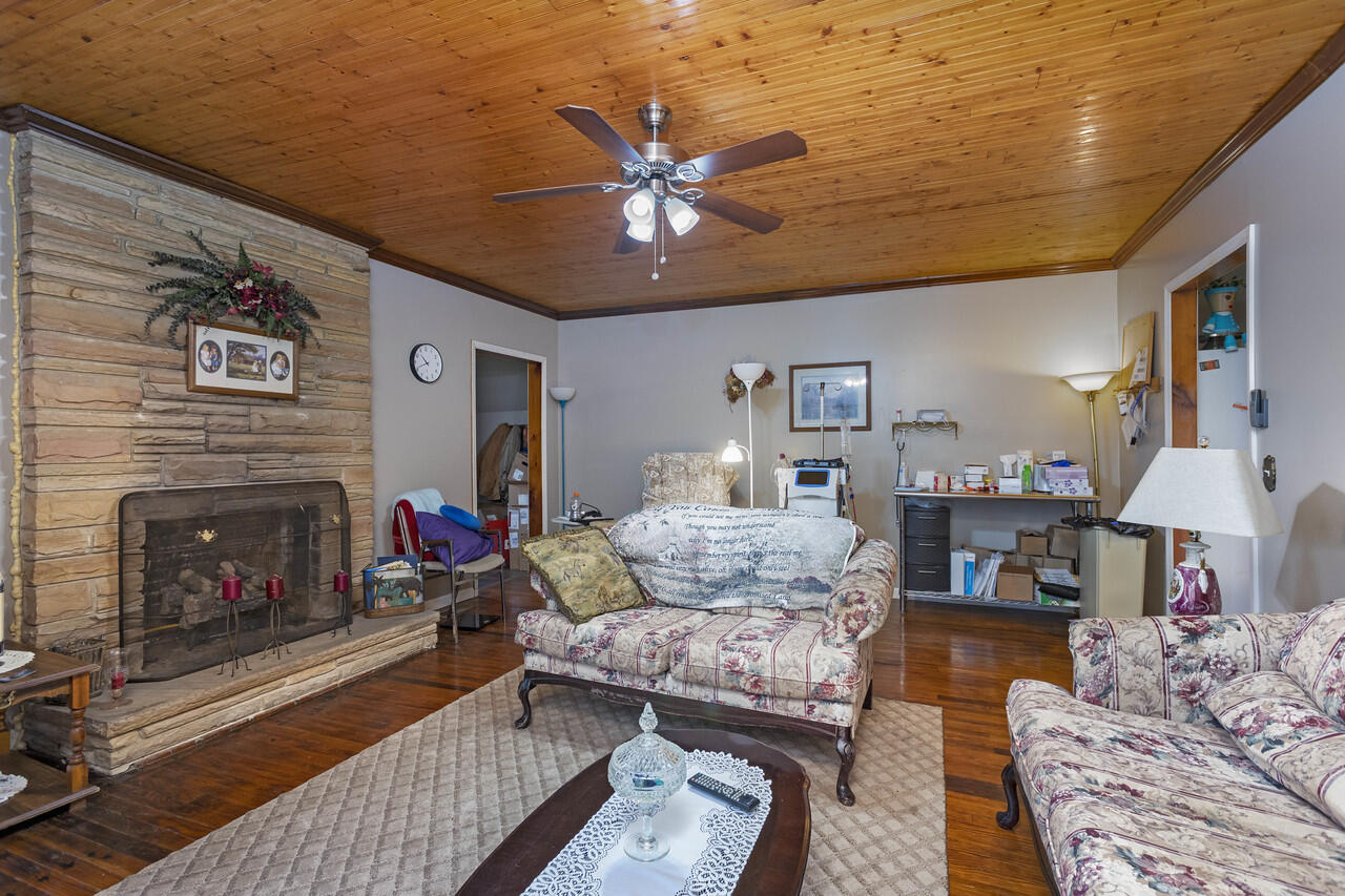 12226 North Nopone Valley Road Decatur, TN 37322 - Photo 5 of 44 nvp8