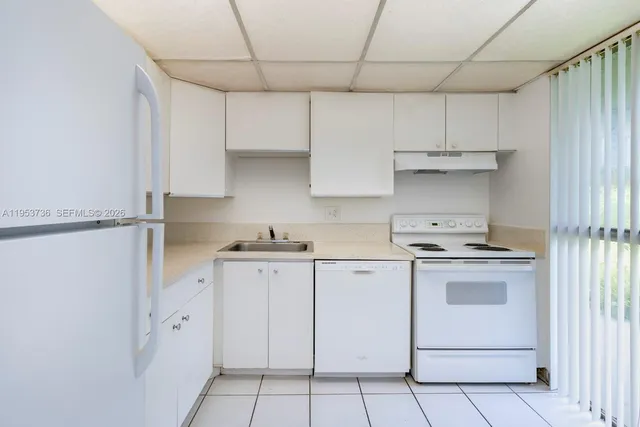 $1,825 | 2920 Forest Hills Boulevard, Unit A3N, Coral Springs, FL 33065