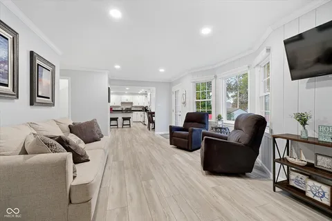 $1,295,000 | 304 Sussex Circle, Noblesville, IN 46062