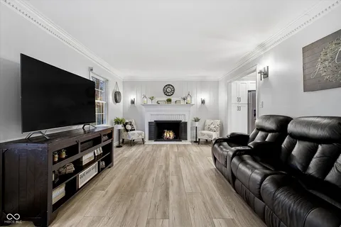 $1,295,000 | 304 Sussex Circle, Noblesville, IN 46062