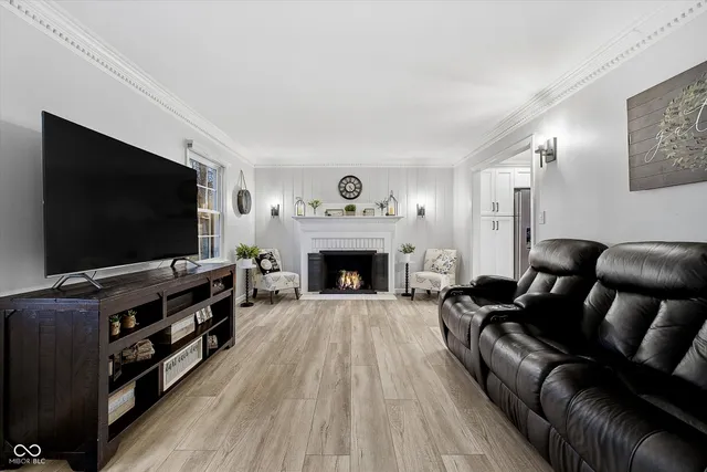 $1,245,000 | 304 Sussex Circle, Noblesville, IN 46062